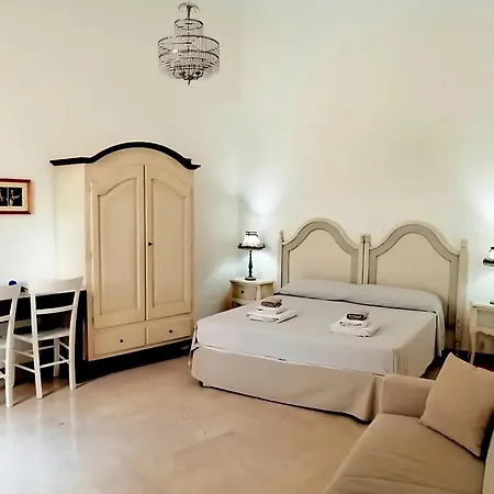 Palazzo Cavoti 4* ガラティーナ